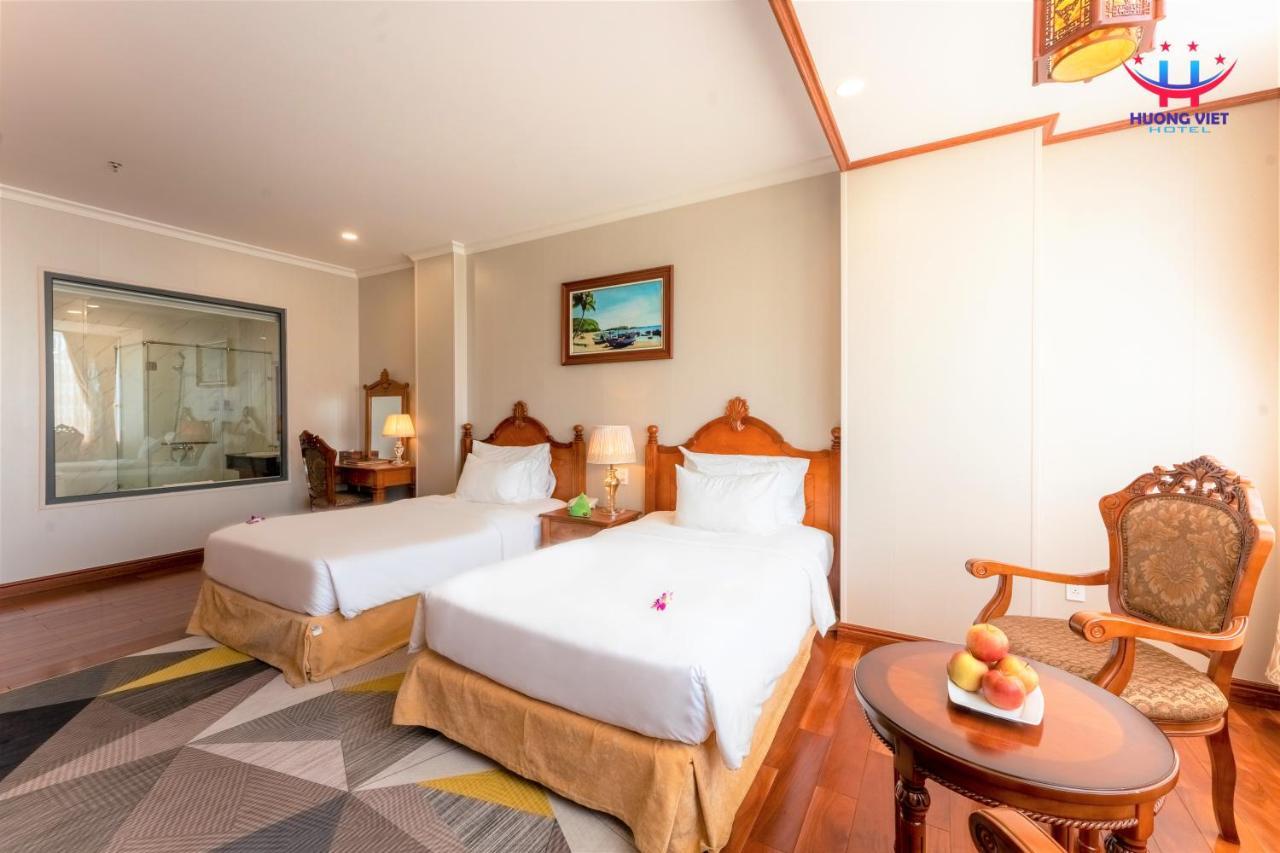 Huong Viet Hotel Quy Nhon - Beachfront Exterior foto