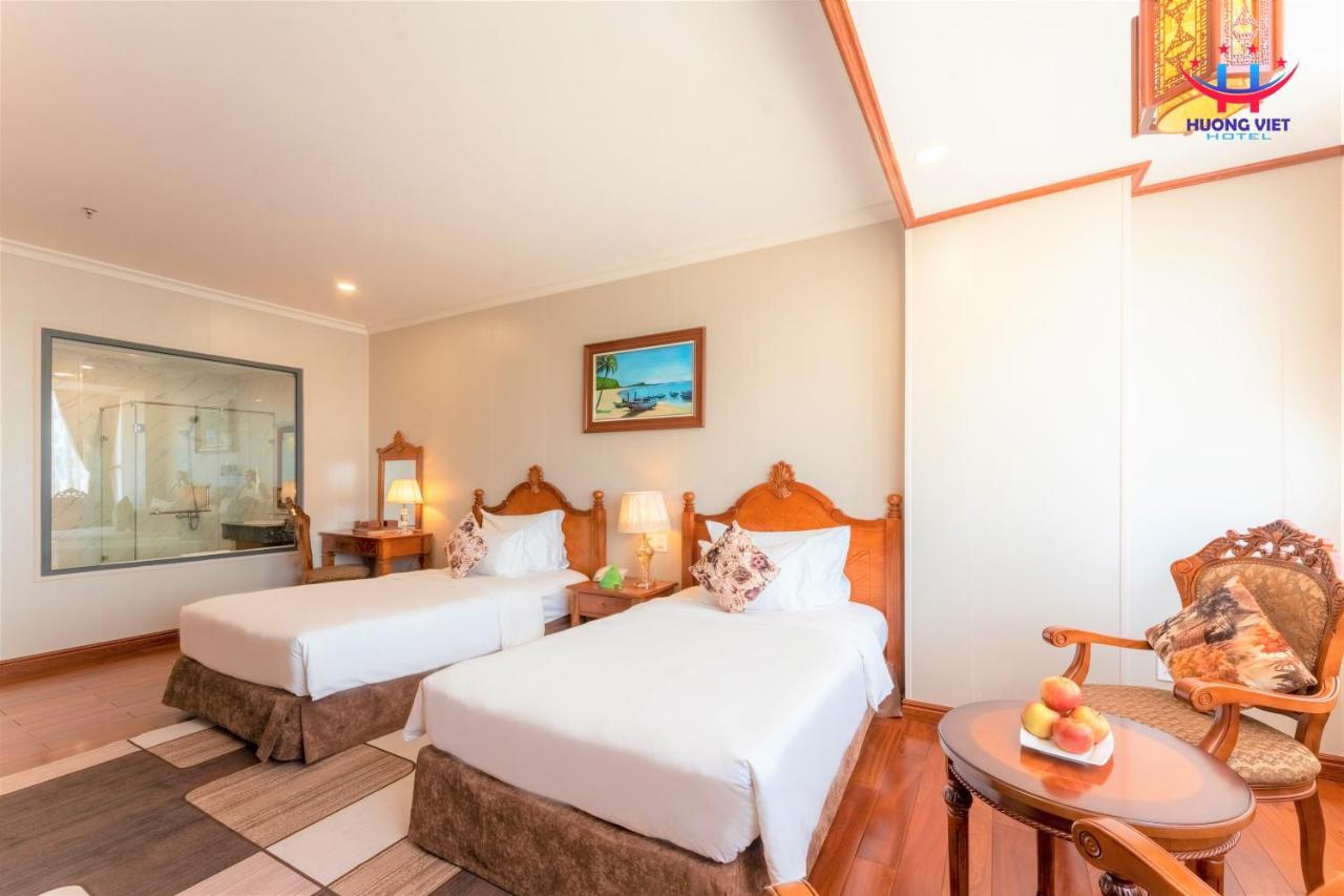 Huong Viet Hotel Quy Nhon - Beachfront Exterior foto