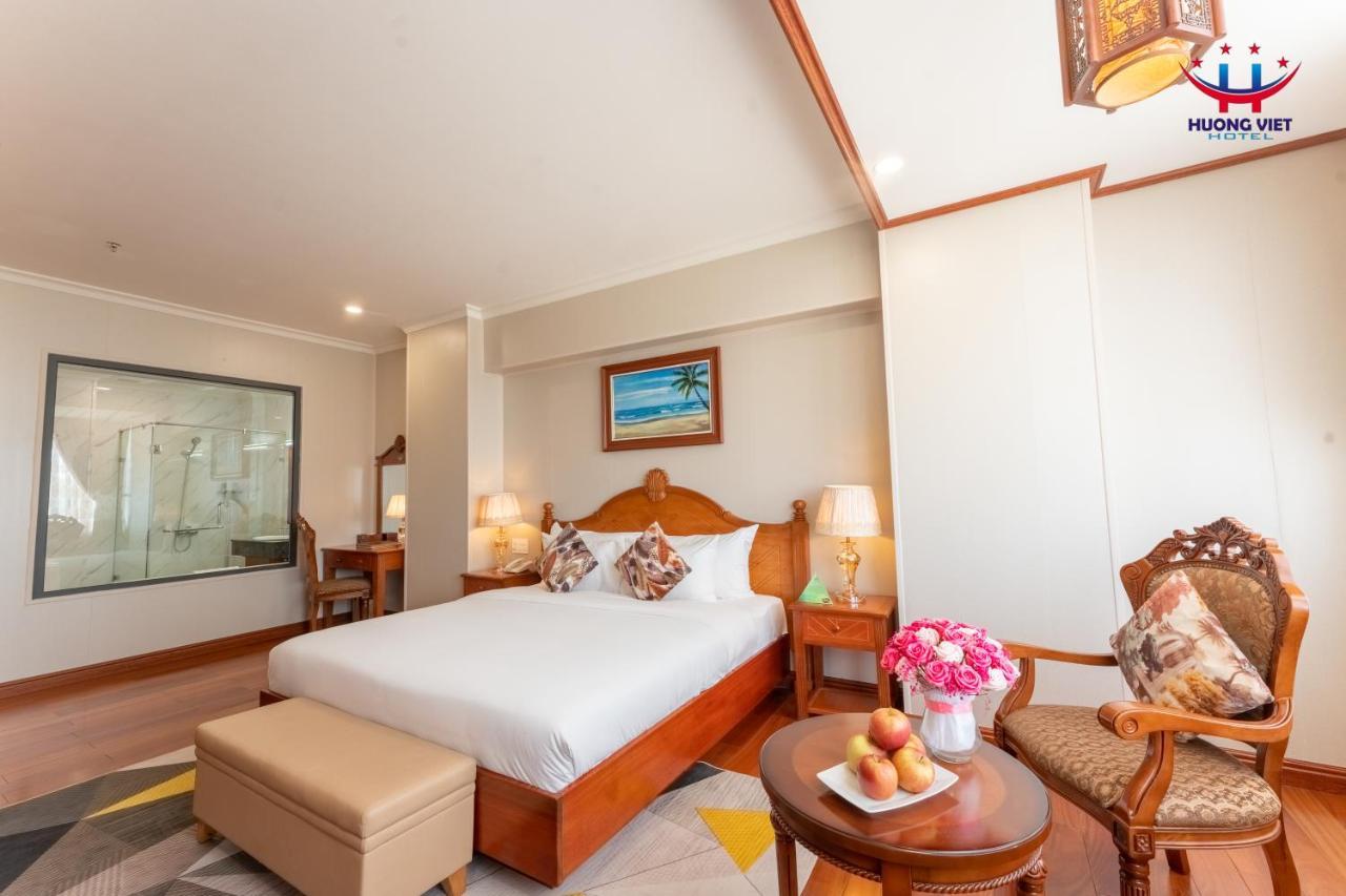 Huong Viet Hotel Quy Nhon - Beachfront Exterior foto