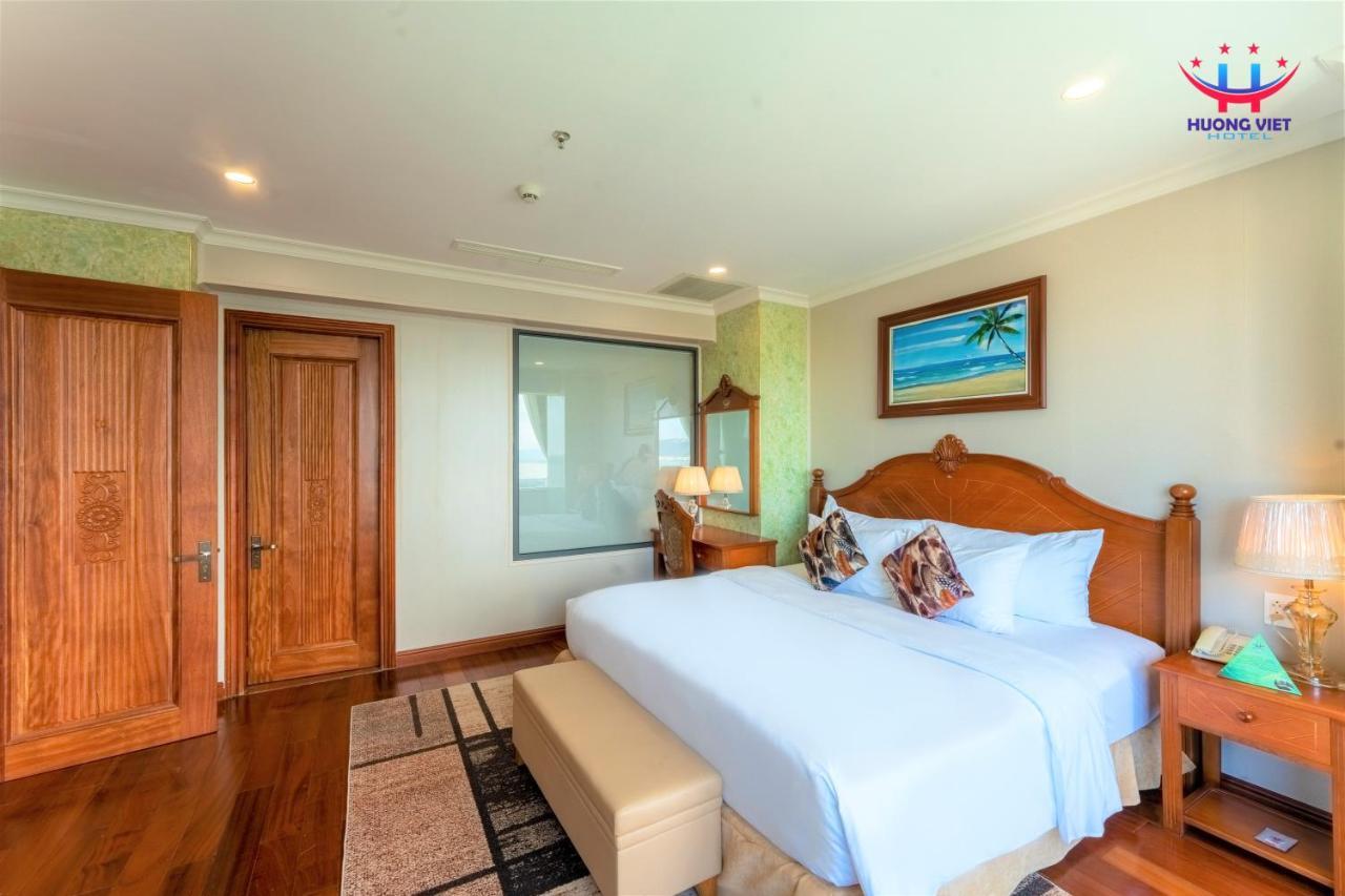 Huong Viet Hotel Quy Nhon - Beachfront Exterior foto