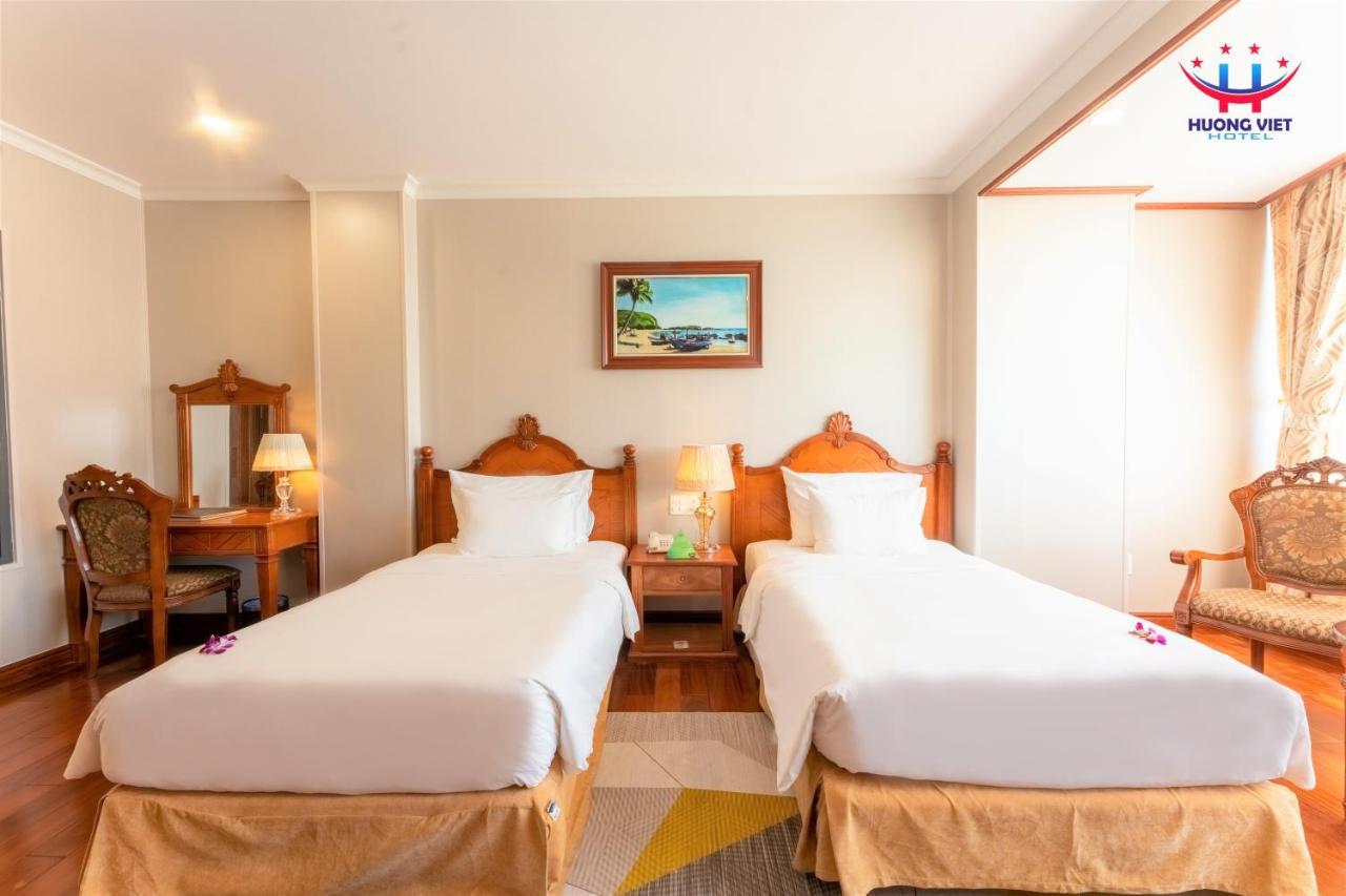 Huong Viet Hotel Quy Nhon - Beachfront Exterior foto